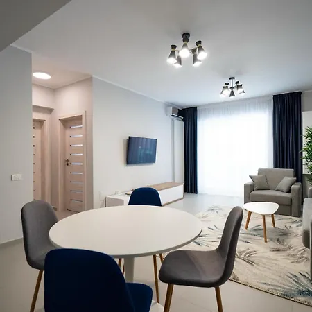 Moonlight Apartment Mamaia